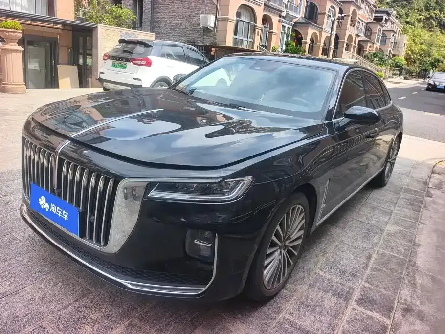 Hongqi H9 — фото 1
