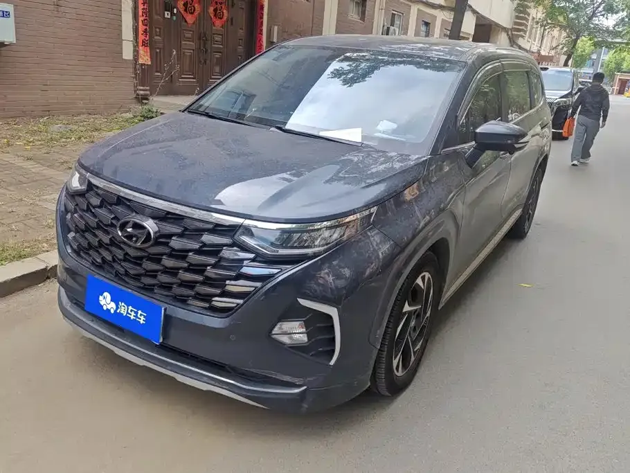 Hyundai Custo — фото 1