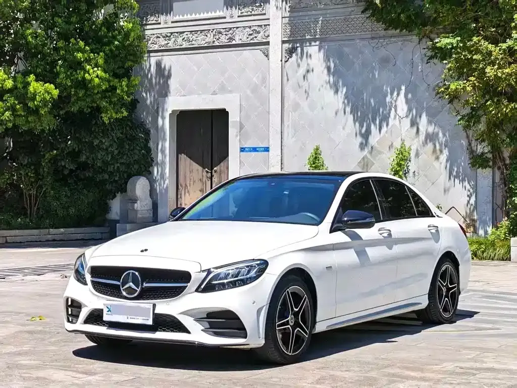 Mercedes-Benz C-Class — фото 1