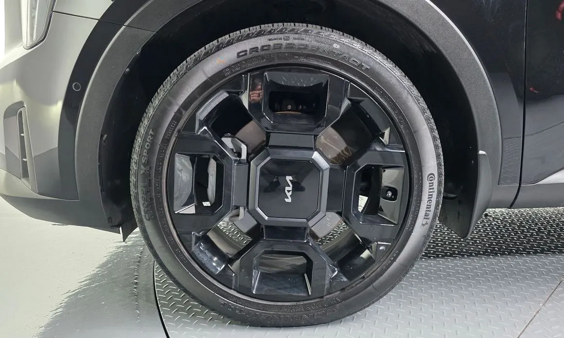 Kia Sorento — фото 7