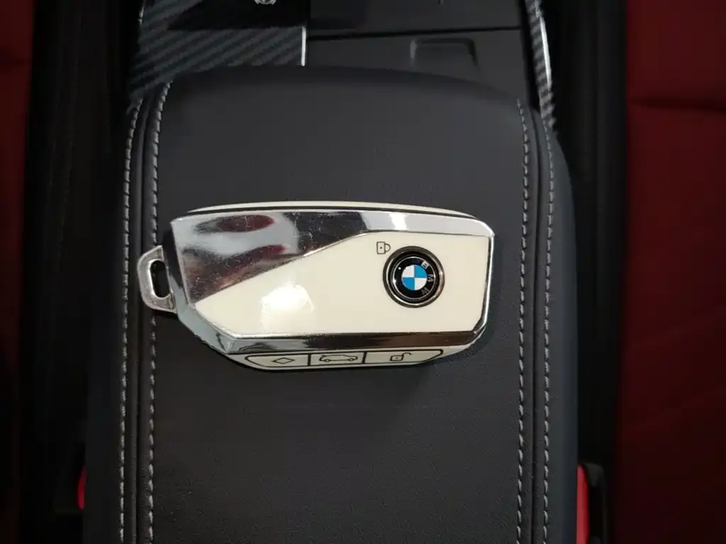 BMW X1 — фото 10