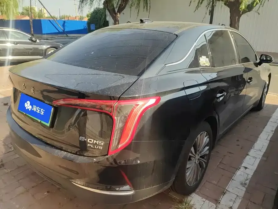 Hongqi E-QM5 — фото 3
