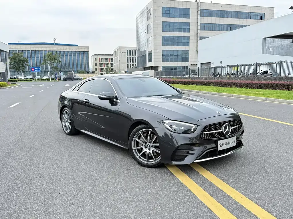 Mercedes-Benz E-Class (Import) — фото 4