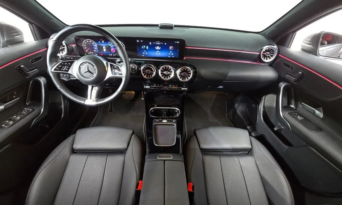 Mercedes-Benz A-Class — фото 10