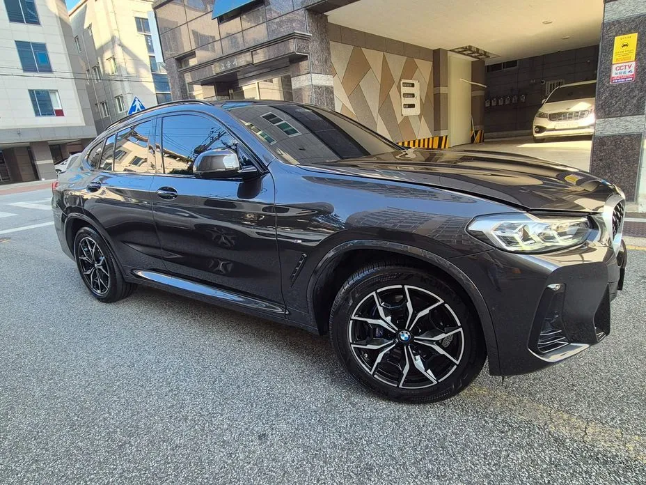 BMW X4 — фото 4
