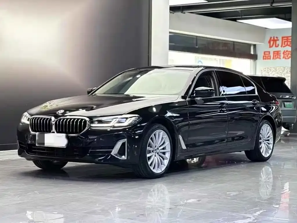 BMW 5 Series — фото 1