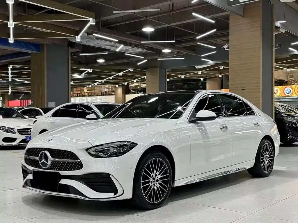 Mercedes-Benz C-Class — фото 1