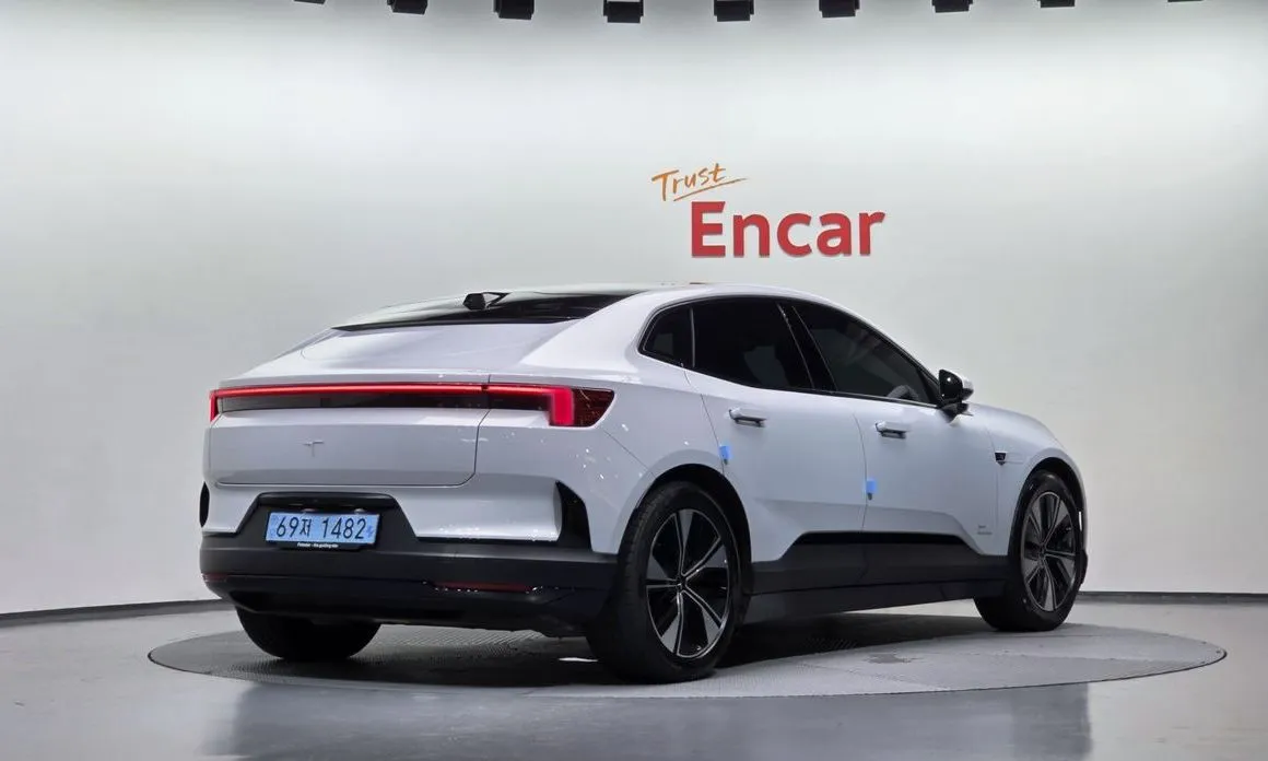 Polestar Polestar 4 — фото 6