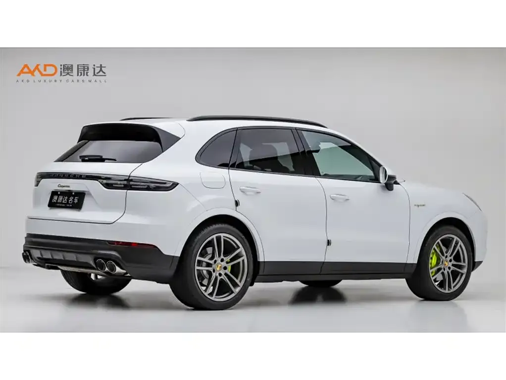Porsche Cayenne Hybrid — фото 10