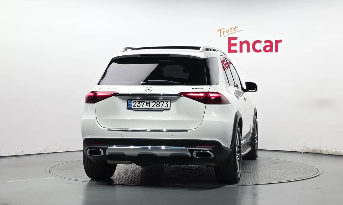 Mercedes-Benz GLE-Class — фото 7