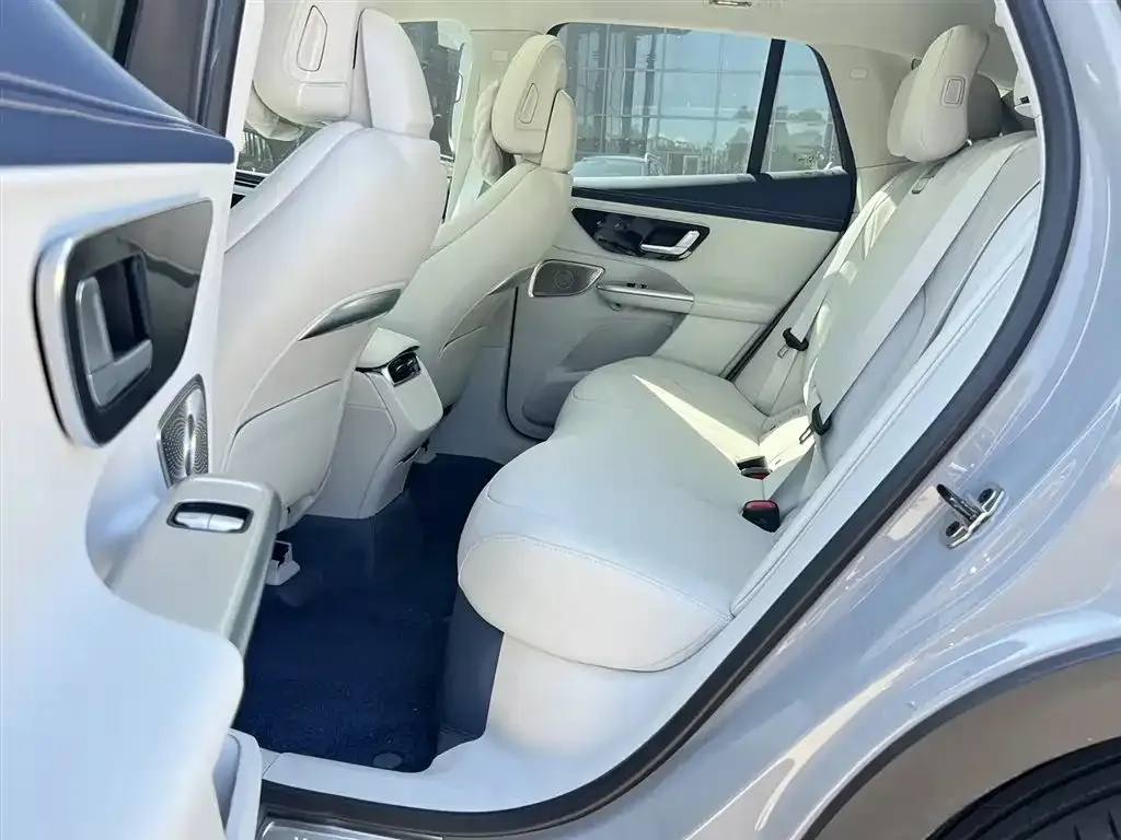 Mercedes-Benz EQE SUV — фото 2