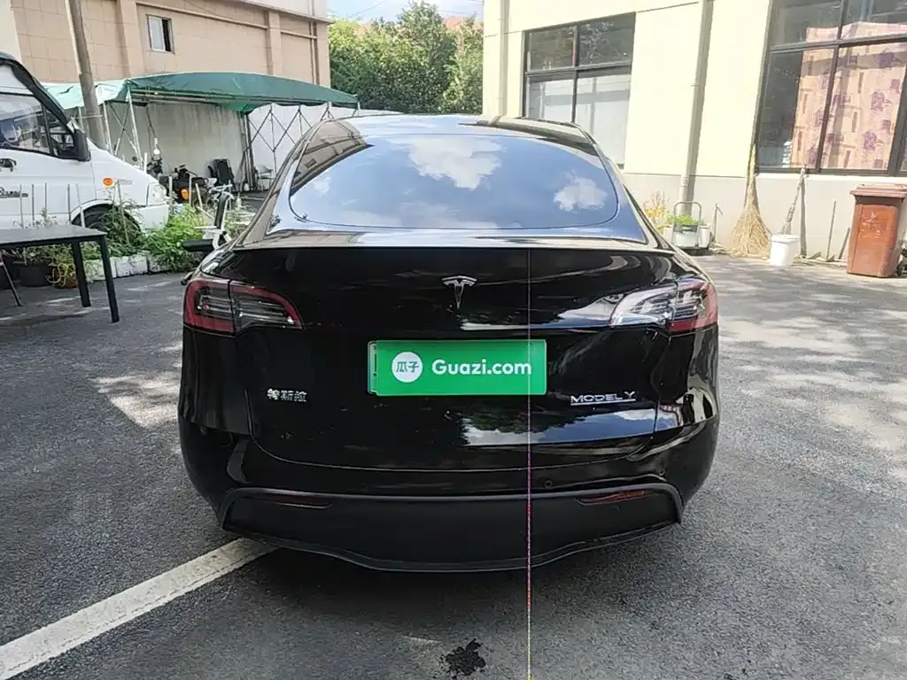 Tesla Model Y — фото 9