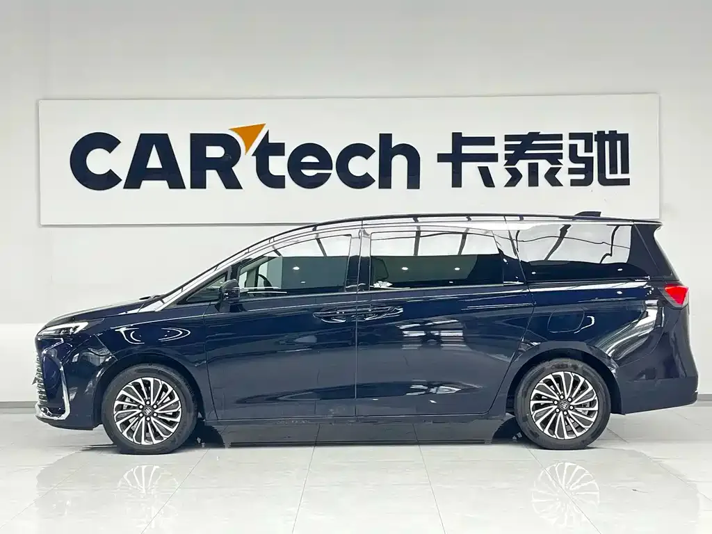 Buick GL8 Hybrid — фото 4