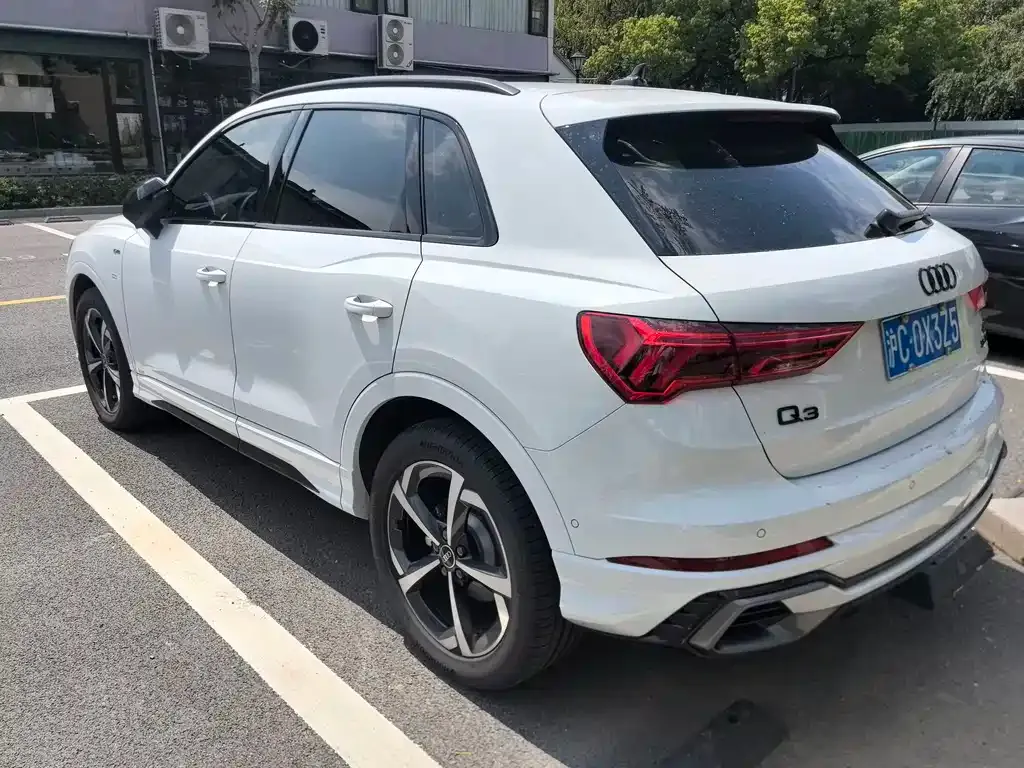 Audi Q3 — фото 4