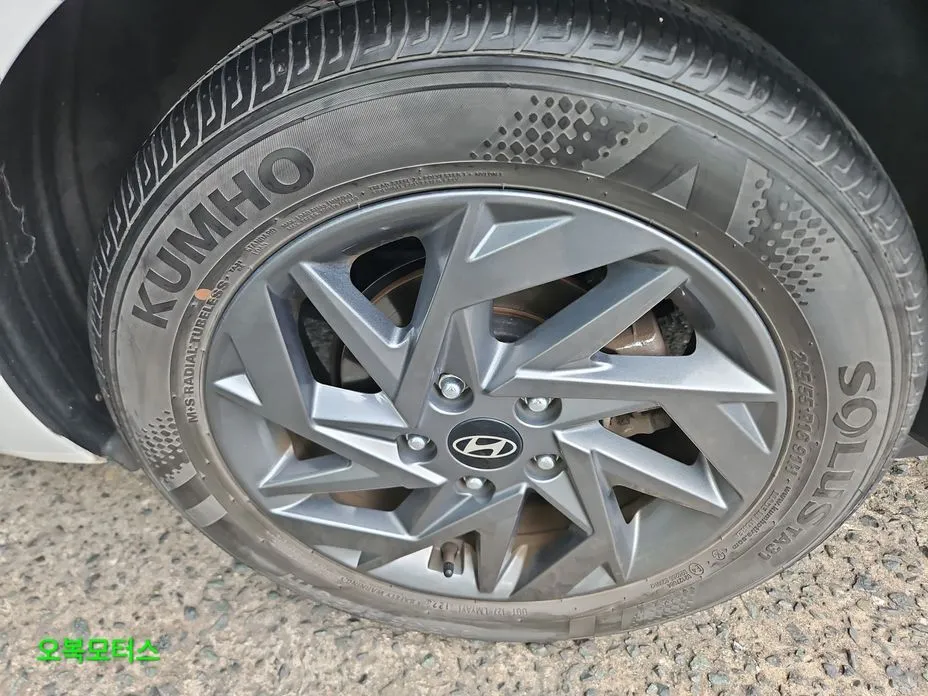 Hyundai AVANTE — фото 6