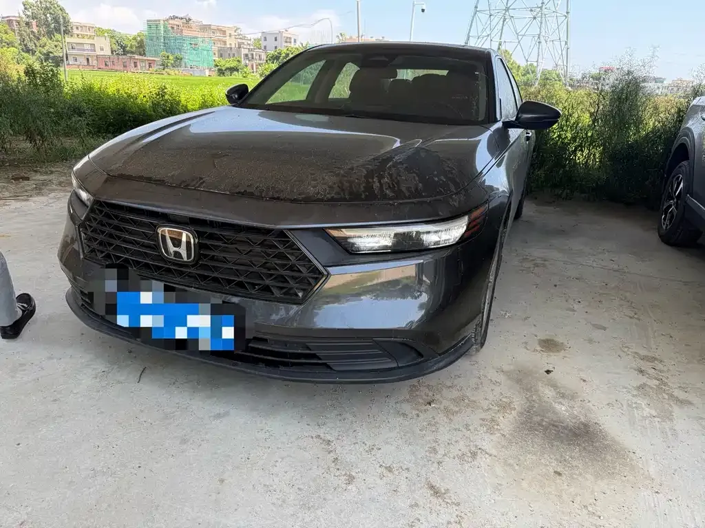 Honda Accord — фото 1
