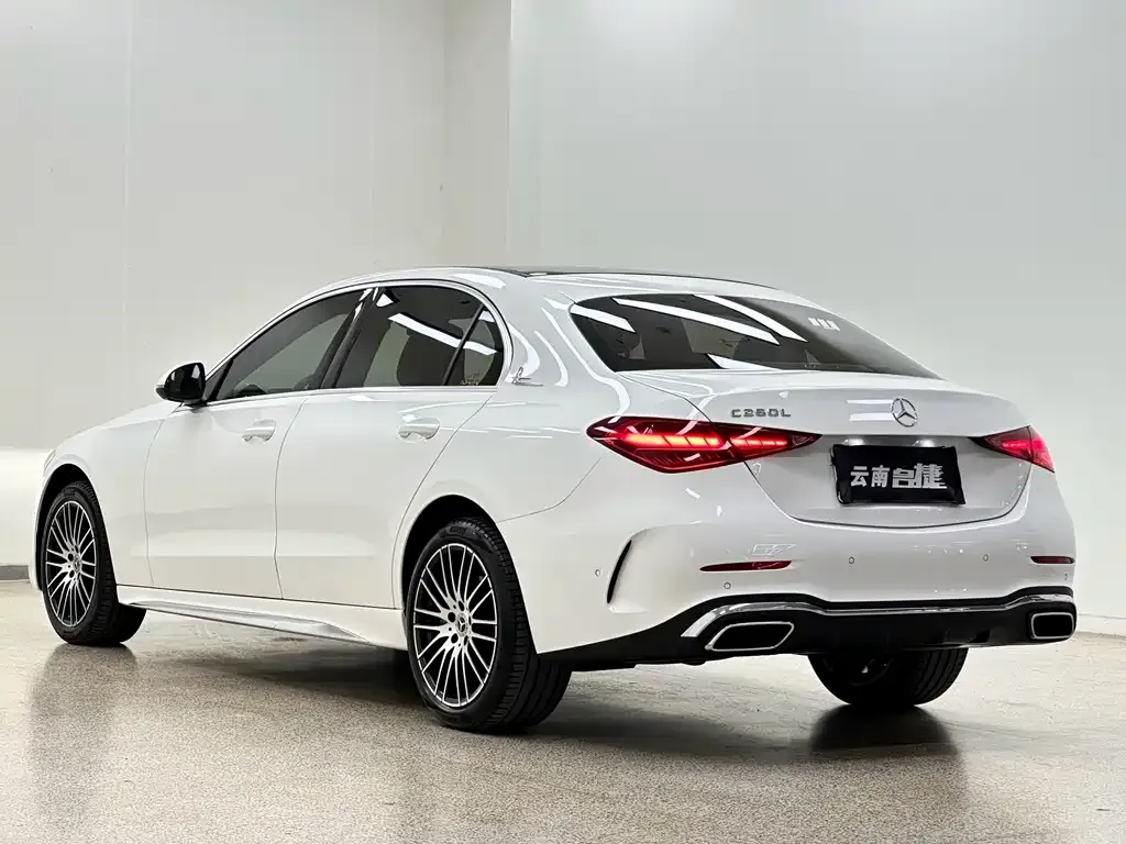Mercedes-Benz C-Class — фото 10