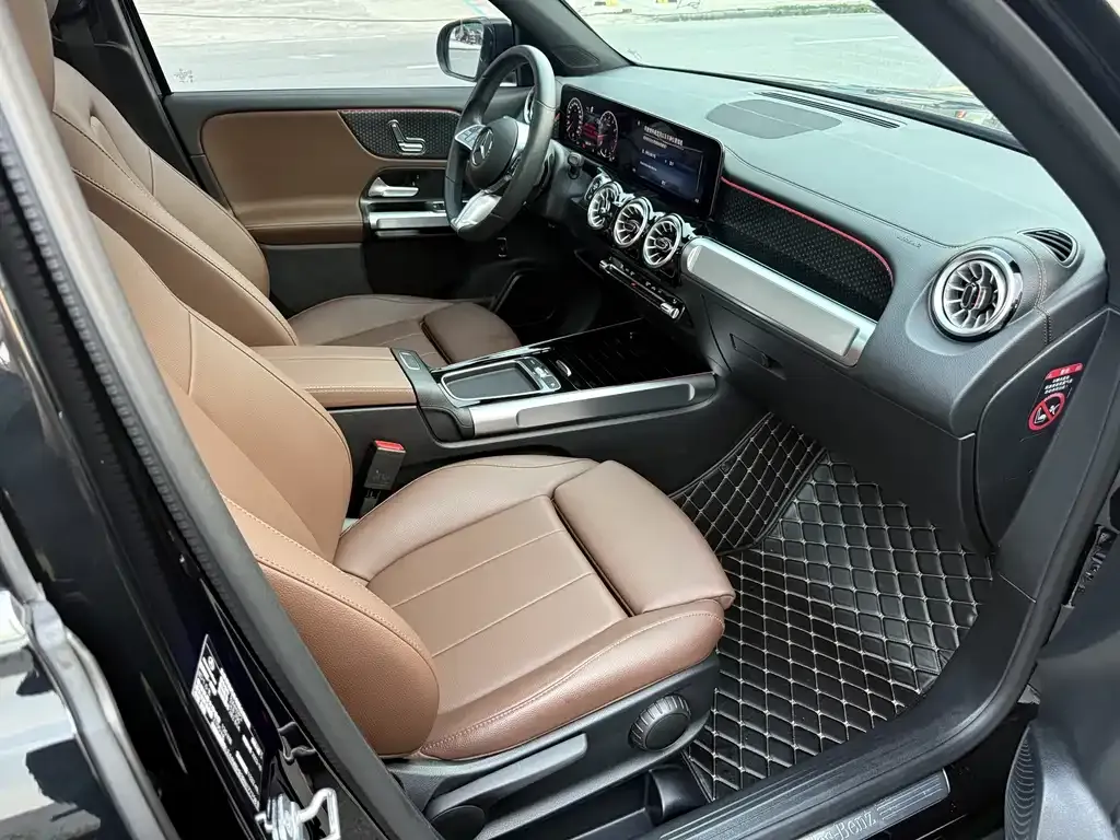Mercedes-Benz GLB — фото 7