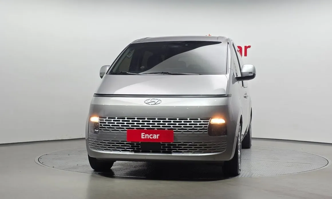 Hyundai Staria — фото 2