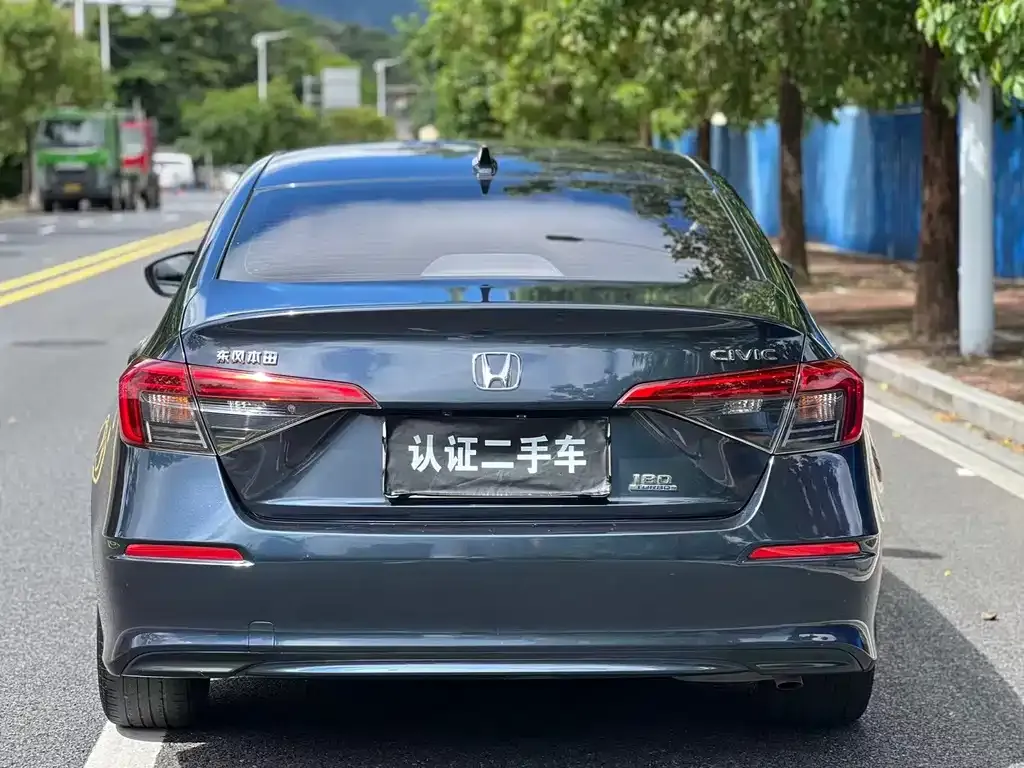 Honda Civic — фото 7