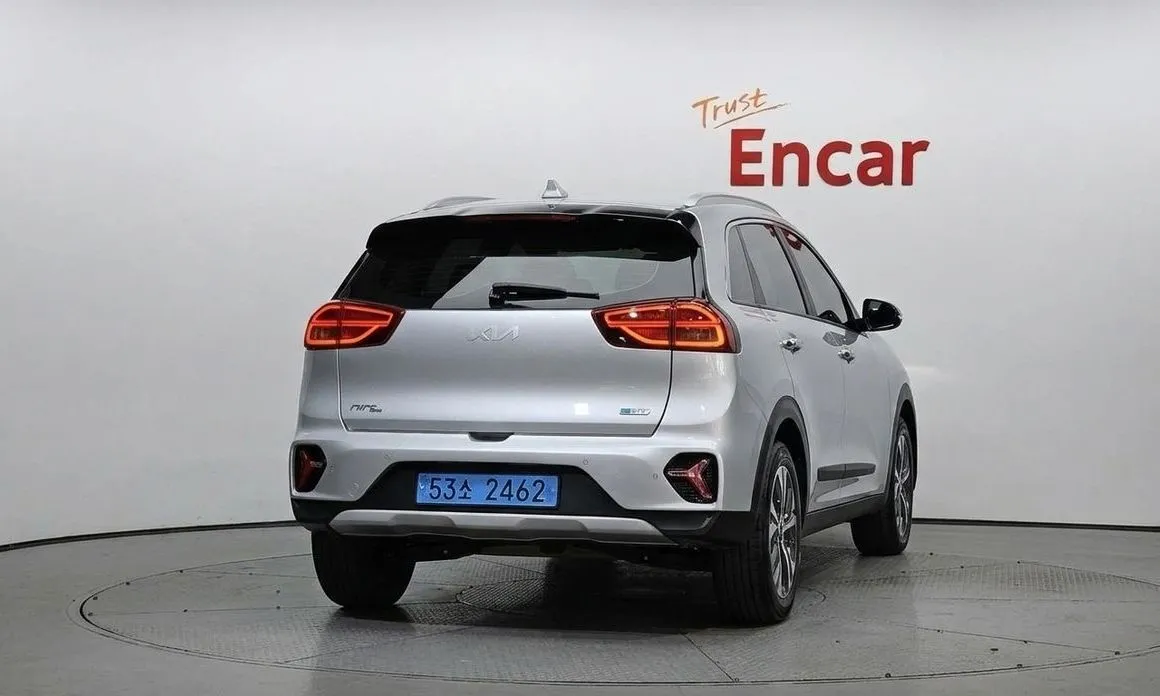 Kia Niro — фото 10