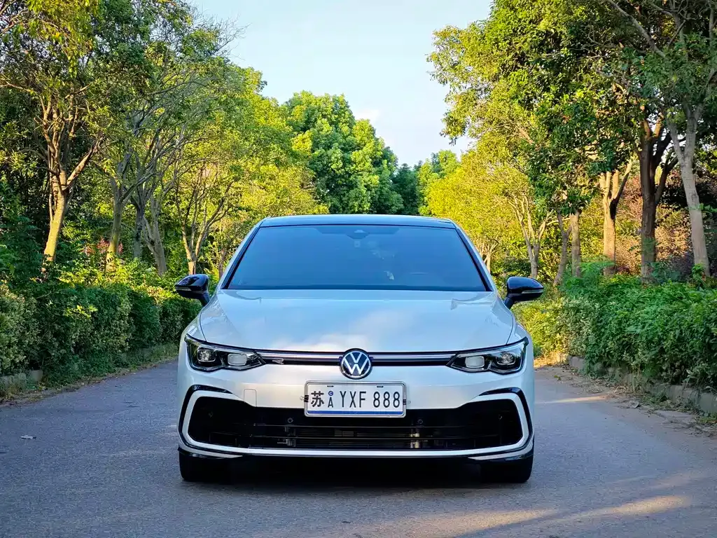 Volkswagen Golf — фото 2