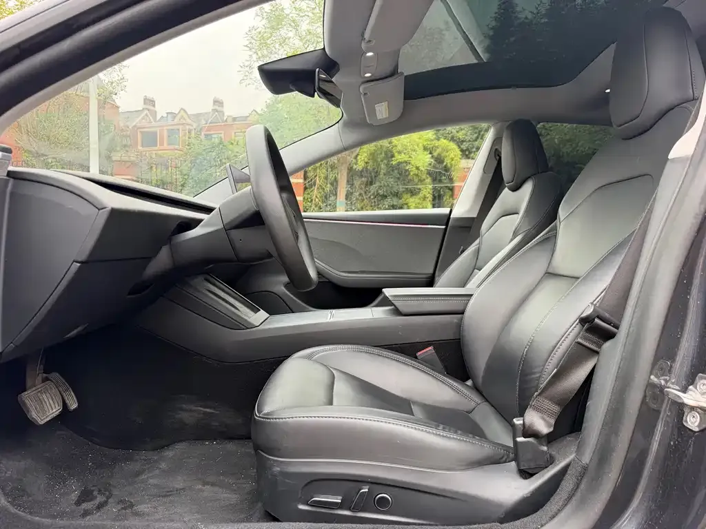 Tesla Model 3 — фото 2