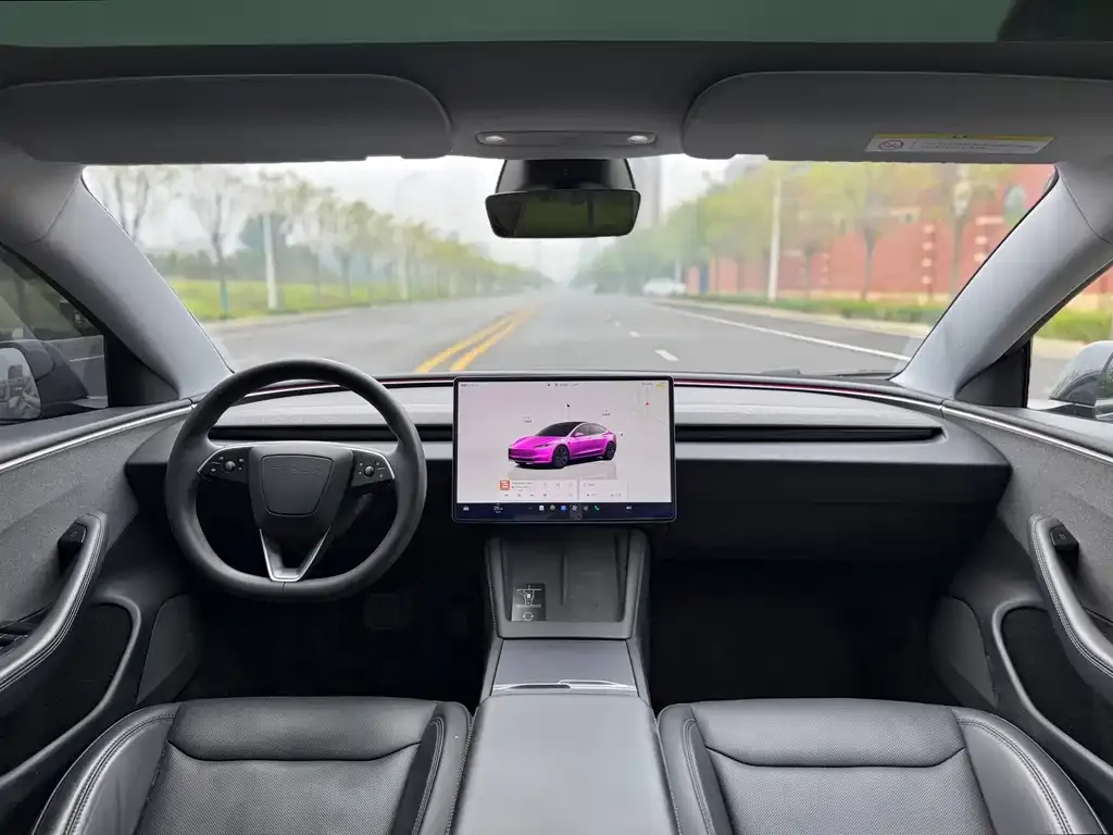 Tesla Model 3 — фото 6