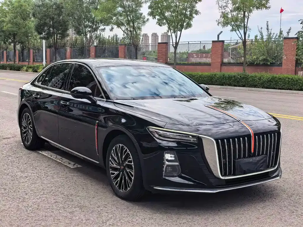 Hongqi H5 — фото 10