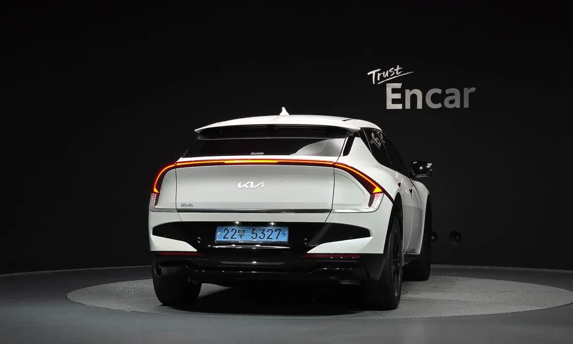 Kia EV6 — фото 4