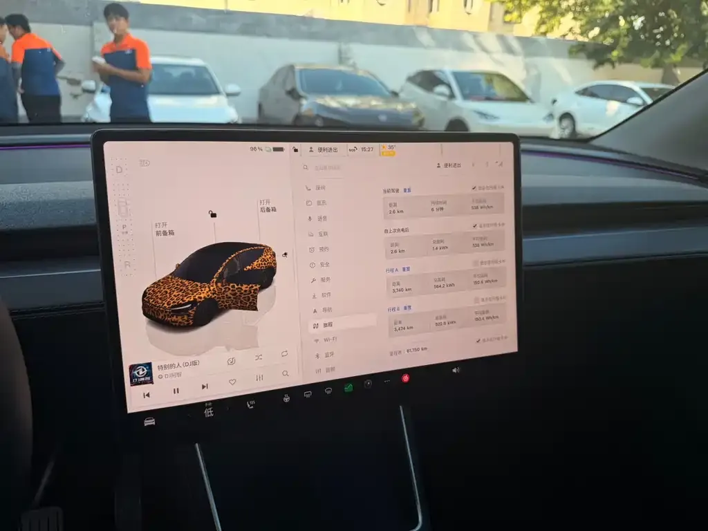 Tesla Model Y — фото 3