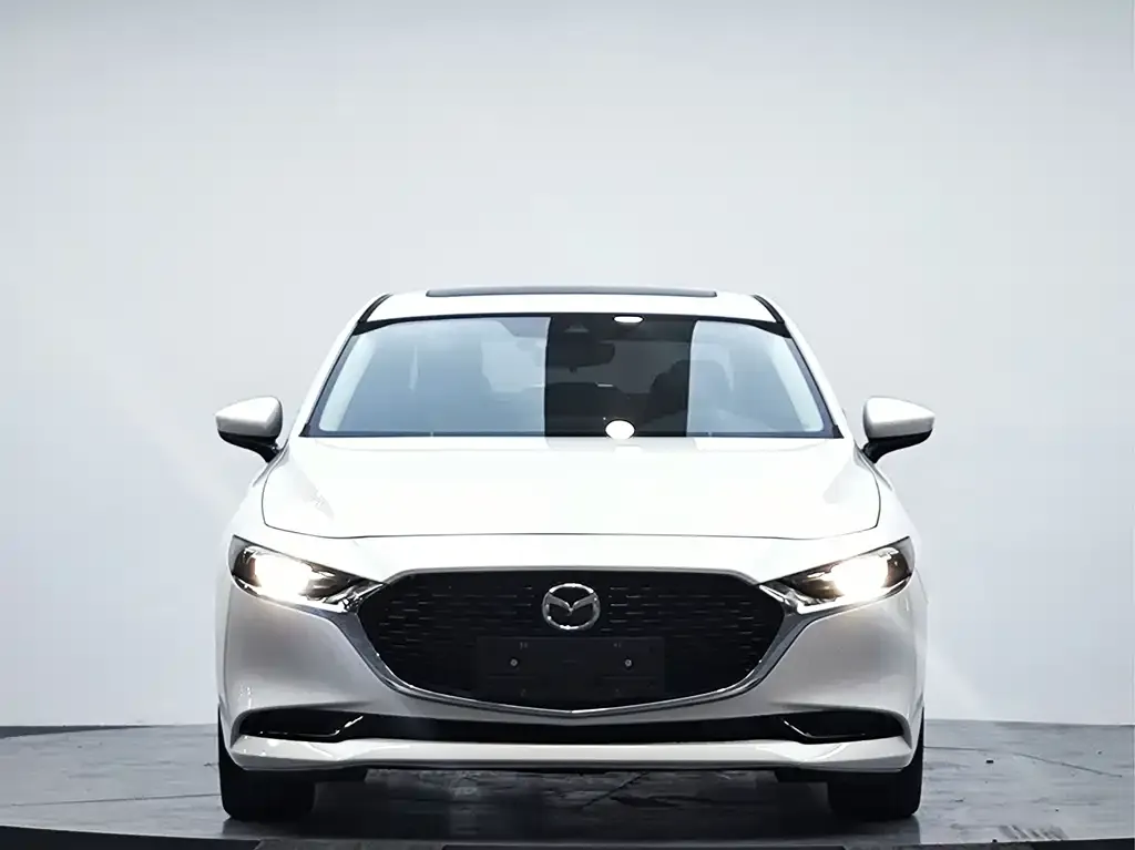 Mazda 3 Axela — фото 3