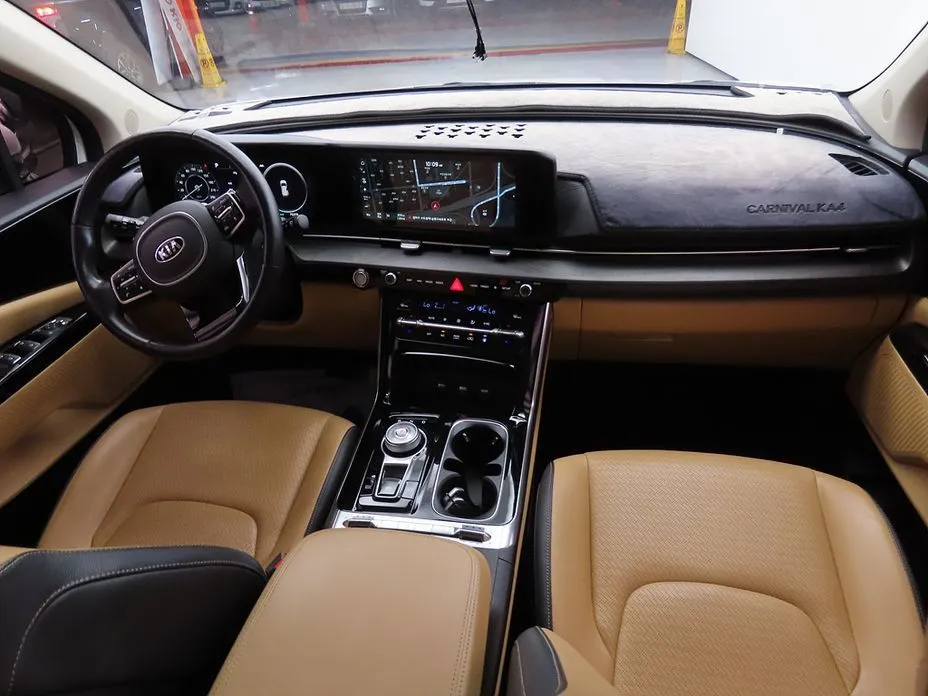 Kia Carnival — фото 10