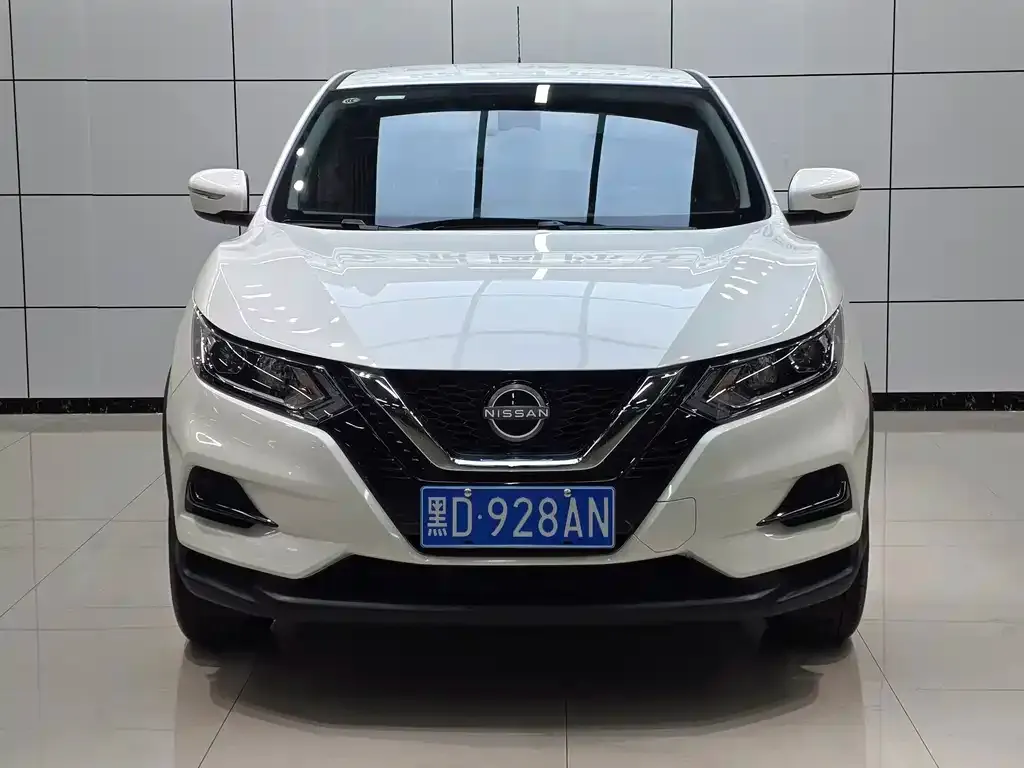 Nissan Qashqai — фото 9