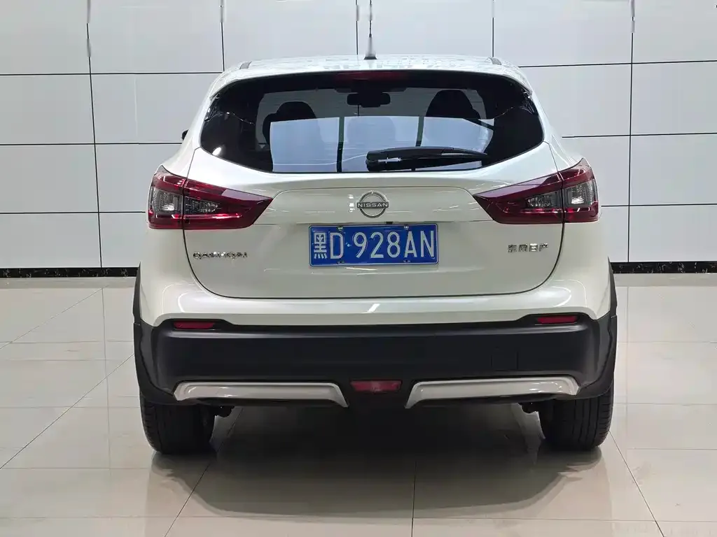 Nissan Qashqai — фото 8