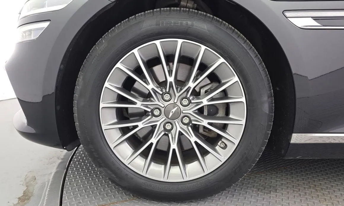 Genesis G80 — фото 10