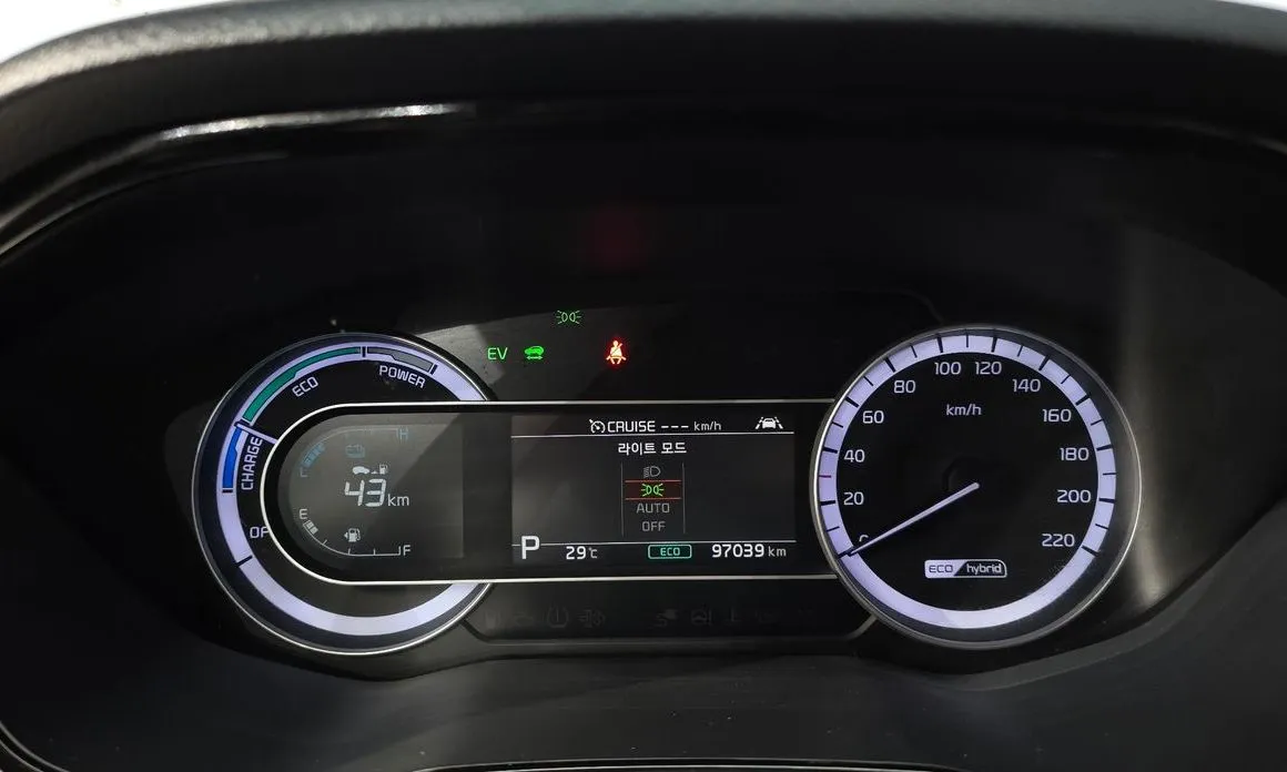 Kia Niro — фото 3