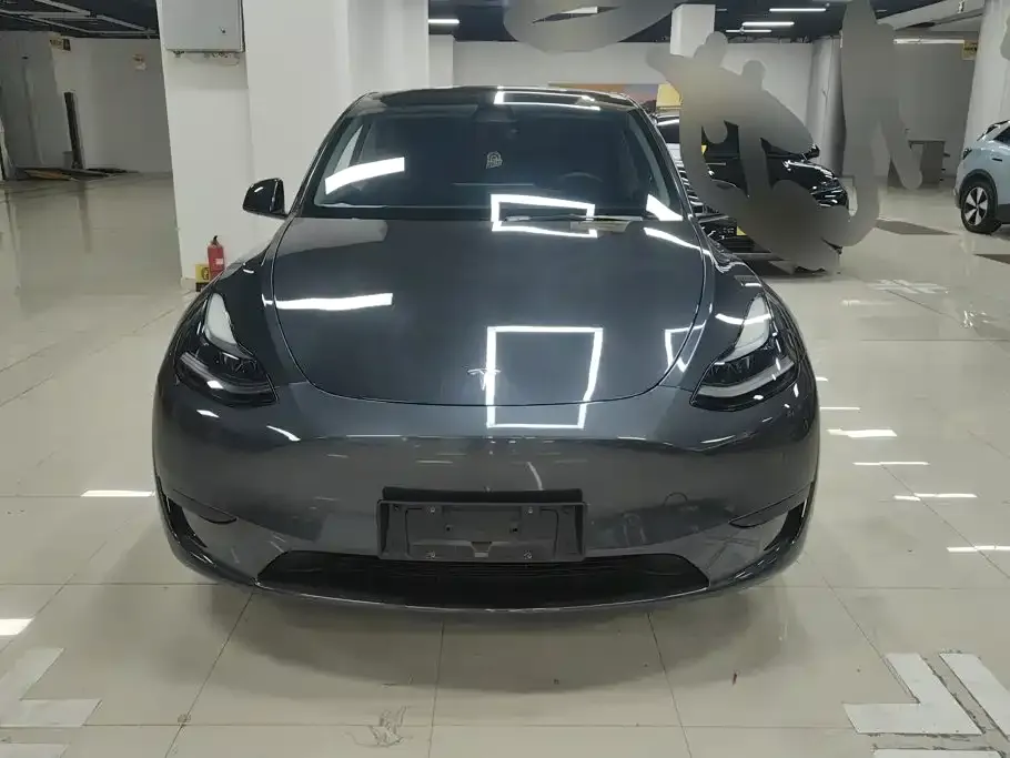 Tesla Model Y — фото 5