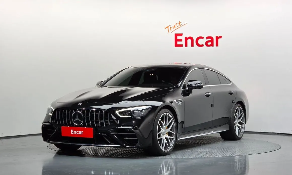 Mercedes-Benz AMG GT — фото 1