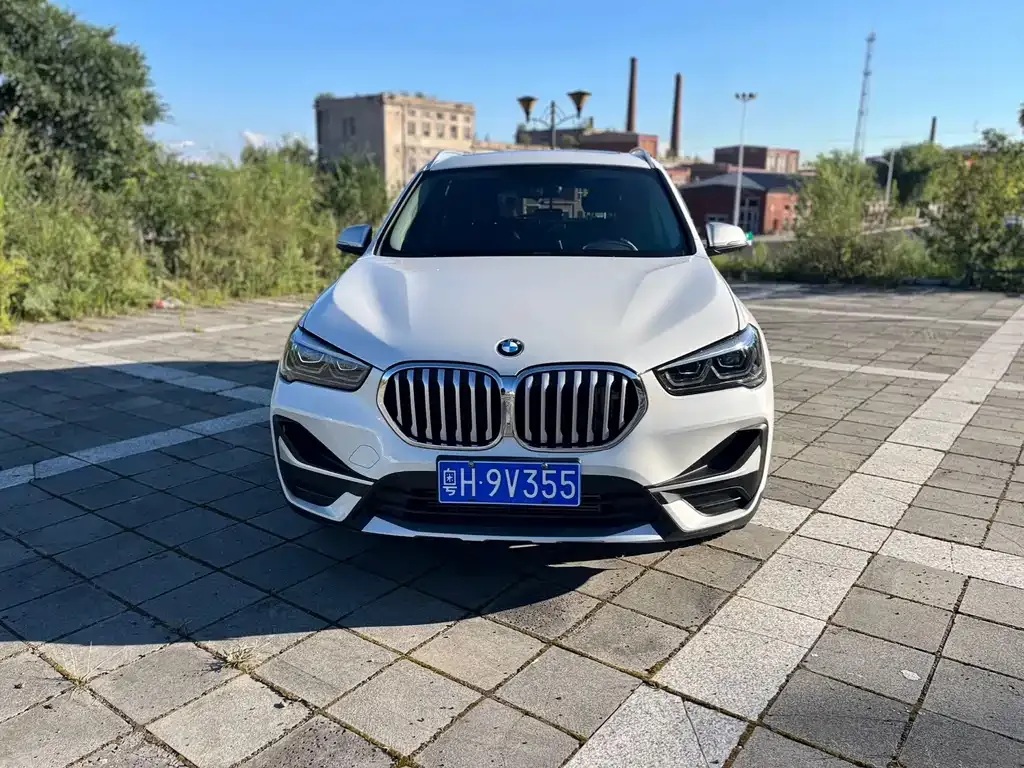 BMW X1 — фото 9