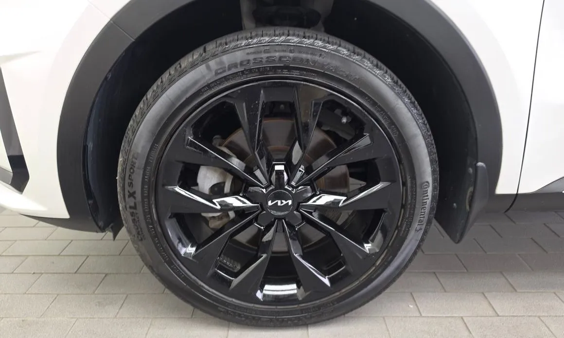 Kia Sorento — фото 10