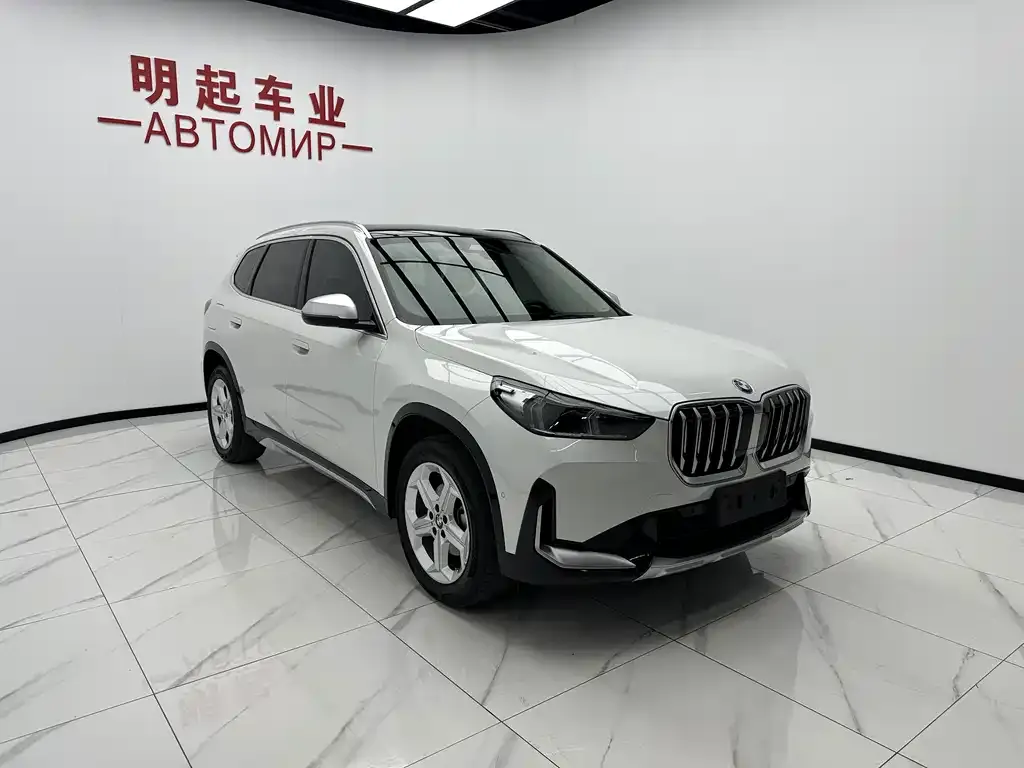 BMW X1 — фото 5
