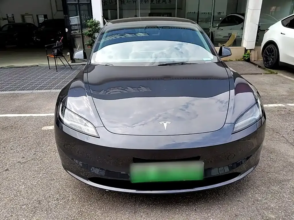 Tesla Model 3 — фото 6