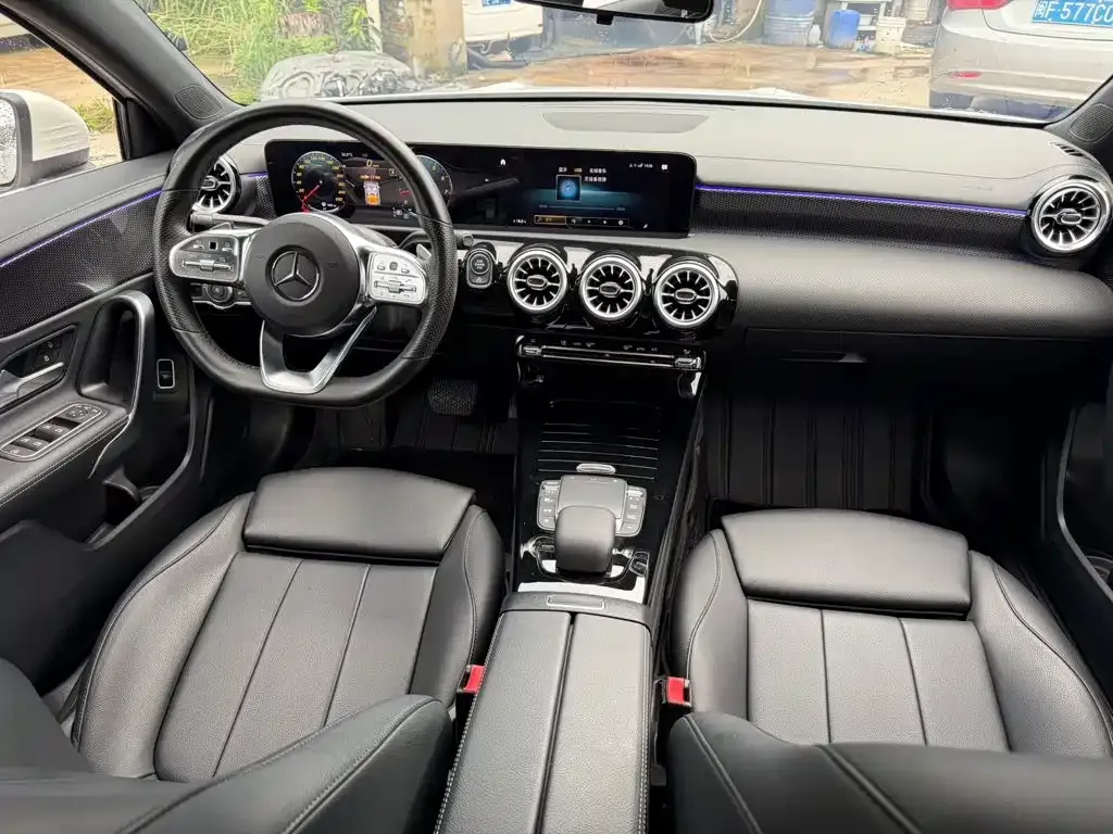 Mercedes-Benz A-Class — фото 10