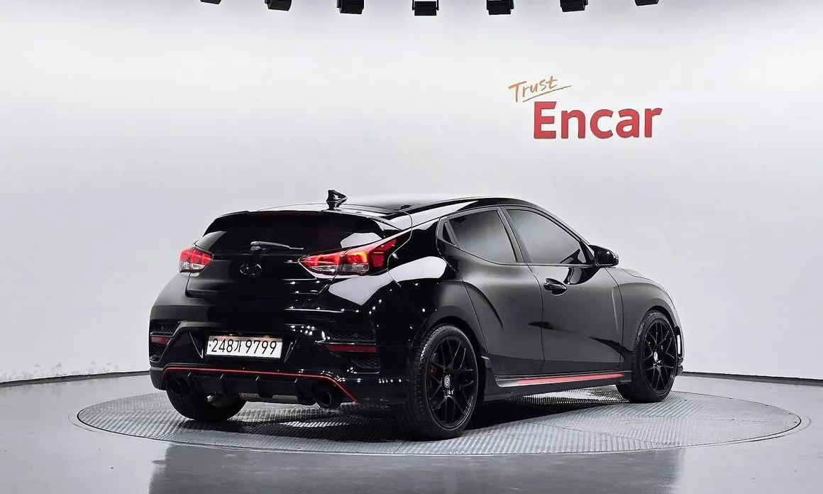 Hyundai Veloster — фото 2
