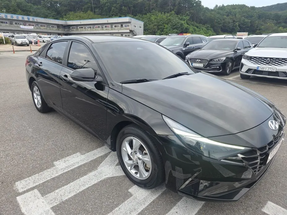 Hyundai AVANTE — фото 3