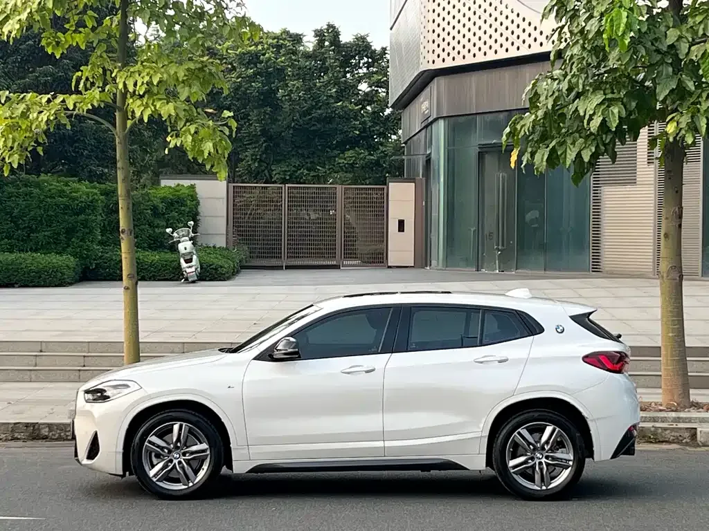 BMW X2 — фото 9