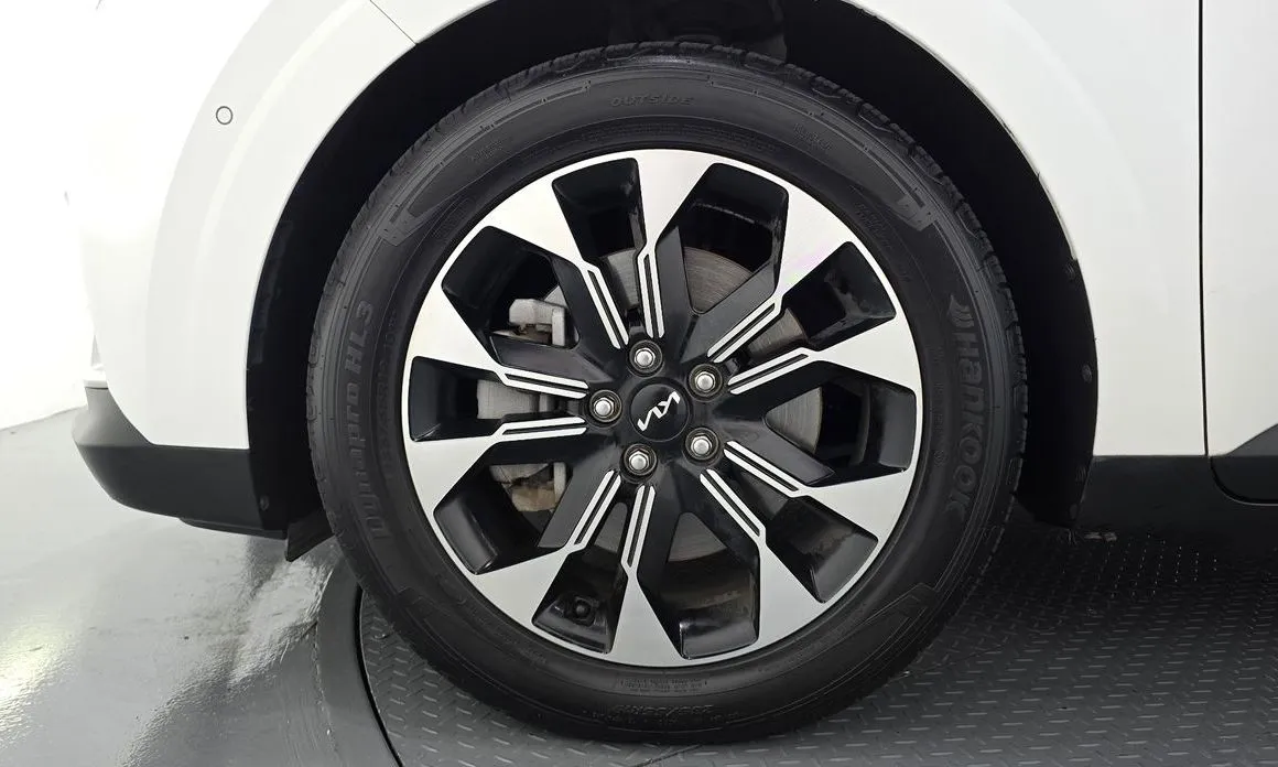 Kia Carnival — фото 10