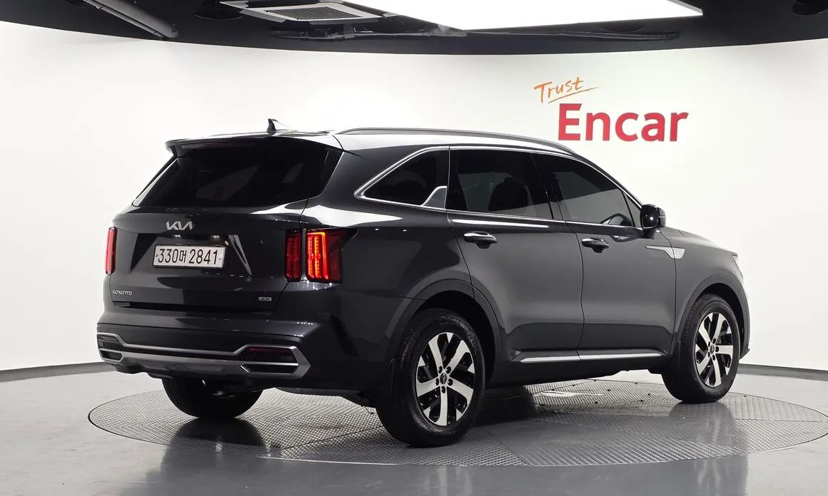 Kia Sorento — фото 4