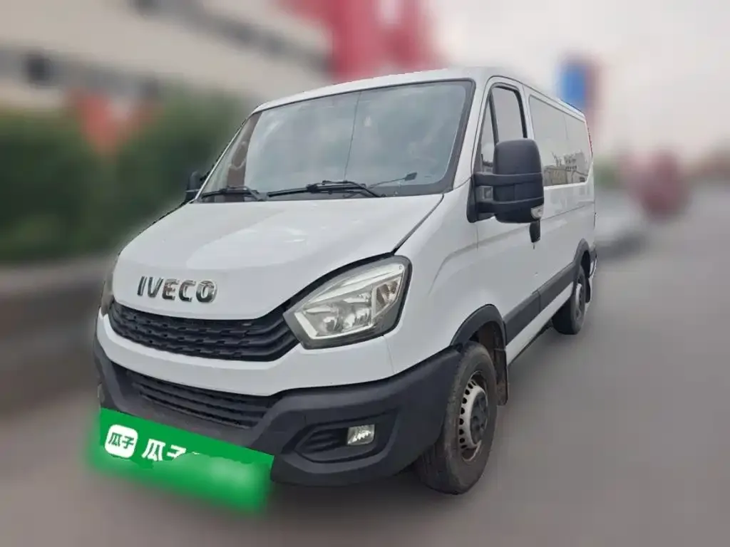 IVECO Ousheng — фото 1